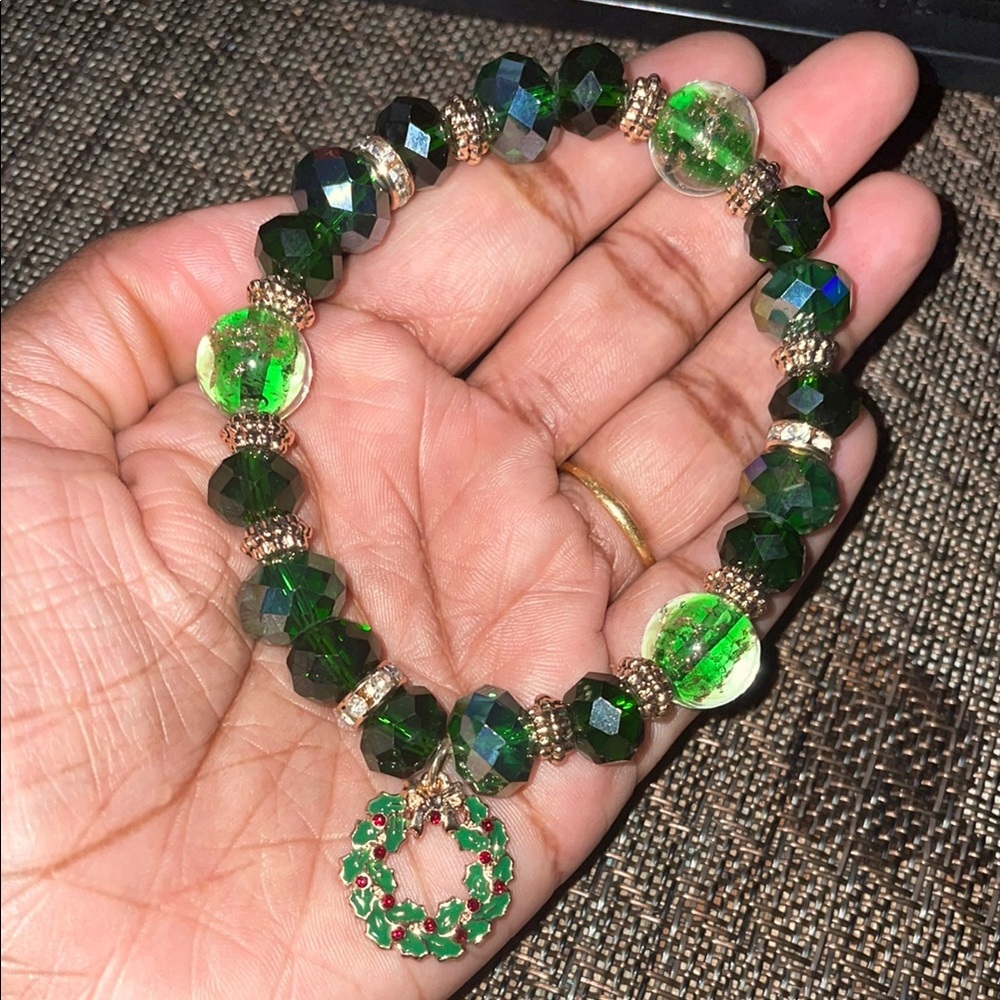 Elegant Green Beaded Bracelet with Wreath Charm